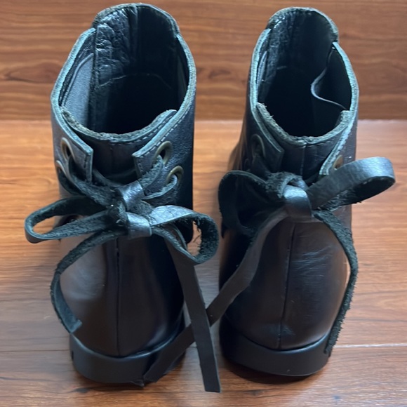 Ethem Black Ankle Boots - Picture 3 of 5